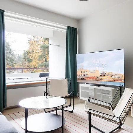 Family With Balcony And Separate Kitchen 아파트 헬싱키