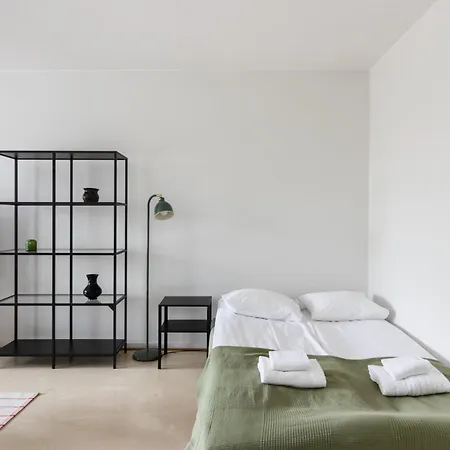 Appartement Family With Balcony And Separate Kitchen *