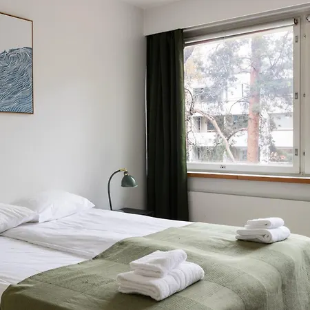 Family With Balcony And Separate Kitchen Appartement Helsinki