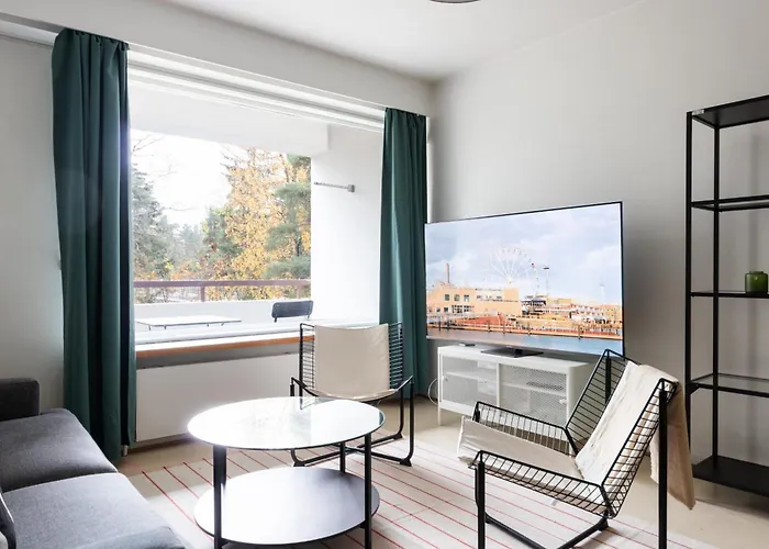 Family With Balcony And Separate Kitchen דירה הלסינקי